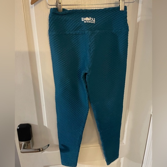 Booty by Brabants Teal Textured Leggings - Picture 2 of 3